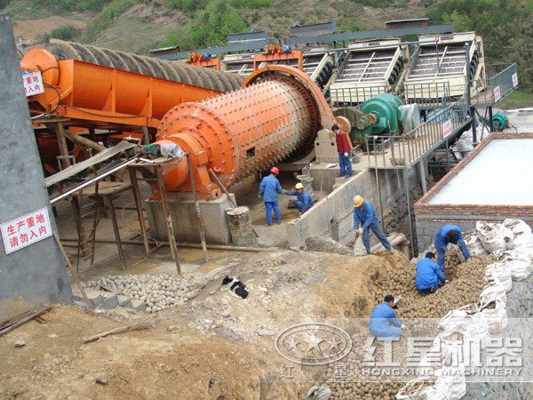 間歇球磨機(jī)案例現(xiàn)場安裝圖 間歇球磨機(jī)案例現(xiàn)場安裝圖