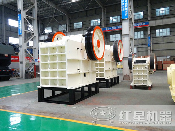 69石頭顎破機廠家，提供現貨，可到場考察