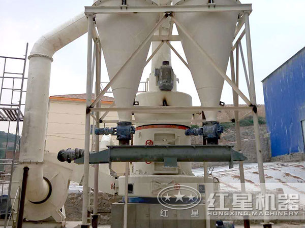 湖南鋯英石雷蒙磨粉機工作現(xiàn)場 湖南鋯英石雷蒙磨粉機工作現(xiàn)場