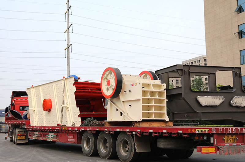 成套煤矸石破碎機發貨現場 成套煤矸石破碎機發貨現場