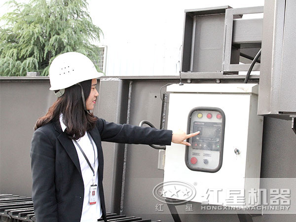 輪胎移動(dòng)制砂設(shè)備一鍵觸屏操作 輪胎移動(dòng)制砂設(shè)備一鍵觸屏操作