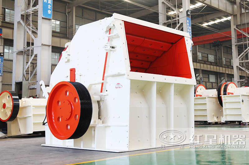 反擊式破碎機，進料粒度500mm以下，石粉少，抗沖擊