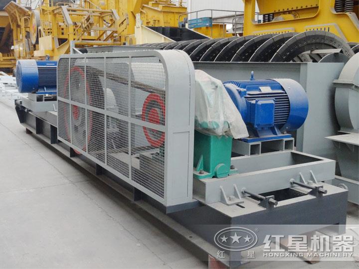 對輥式破碎機電機功率45*2KW，處理能力20-40t/h