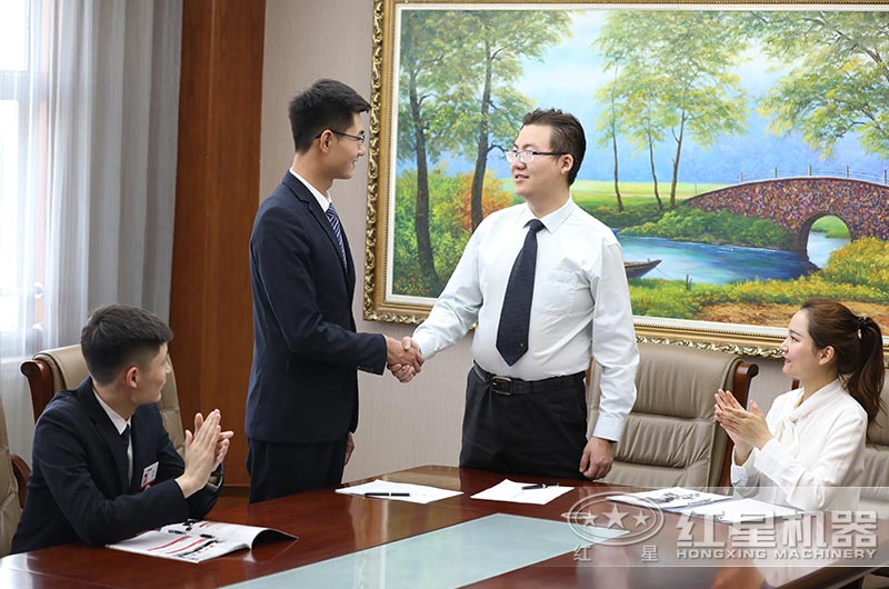 客戶(hù)來(lái)廠合理選購(gòu)制砂設(shè)備 客戶(hù)來(lái)廠合理選購(gòu)制砂設(shè)備