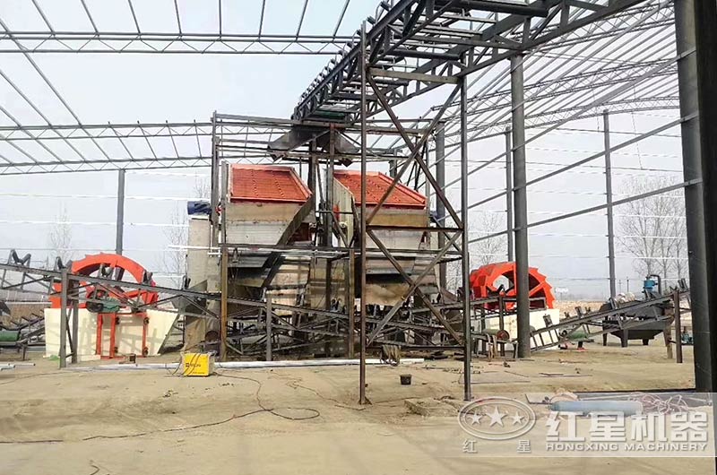 小型洗砂機(jī)作業(yè)現(xiàn)場(chǎng)圖 小型洗砂機(jī)作業(yè)現(xiàn)場(chǎng)圖