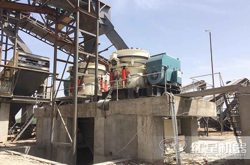 多缸液壓圓錐破碎機(jī)作業(yè)現(xiàn)場(chǎng)圖 多缸液壓圓錐破碎機(jī)作業(yè)現(xiàn)場(chǎng)圖