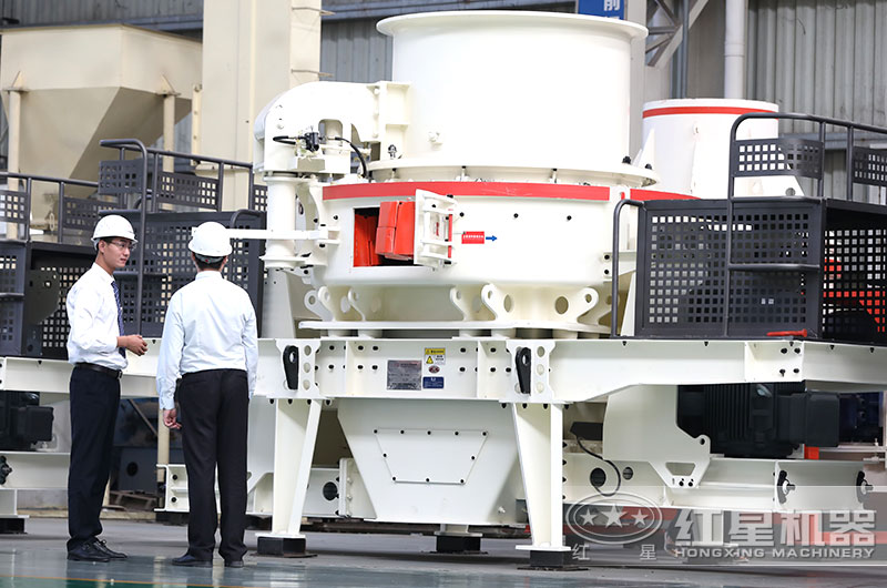 客戶到車(chē)間考察,打開(kāi)設(shè)備查看 客戶到車(chē)間考察,打開(kāi)設(shè)備查看