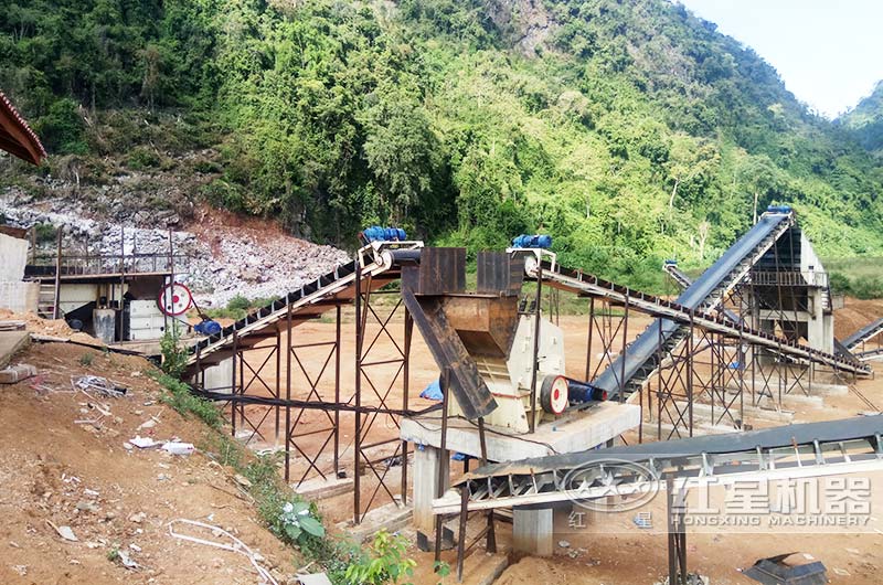 山東客戶加工石頭現(xiàn)場圖 山東客戶加工石頭現(xiàn)場圖