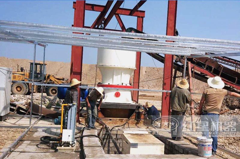 砂石料廠安裝現(xiàn)場 砂石料廠安裝現(xiàn)場