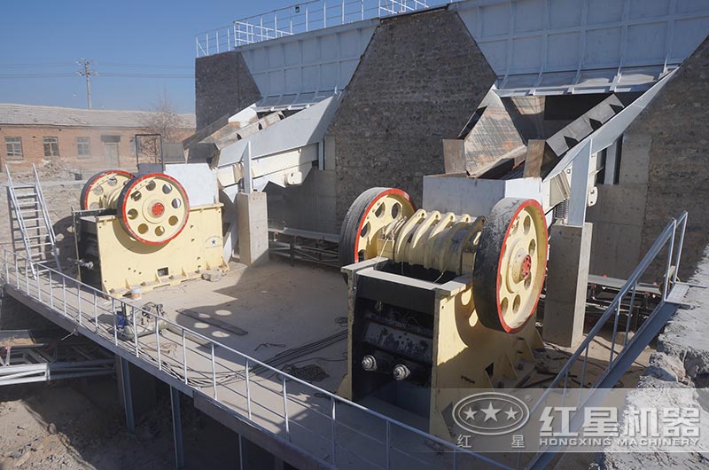 河北客戶現(xiàn)場圖片——顎式破碎機 河北客戶現(xiàn)場圖片——顎式破碎機