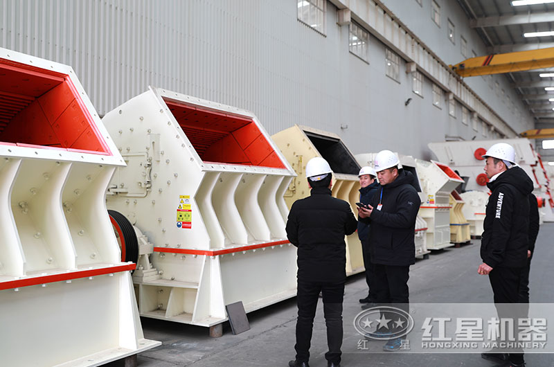 客戶來廠實地考察、近距離了解設(shè)備 客戶來廠實地考察、近距離了解設(shè)備