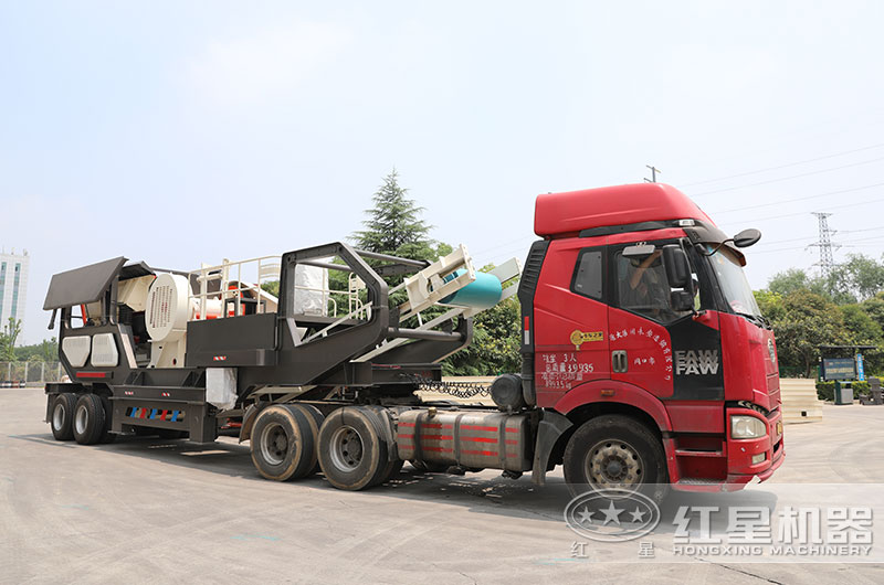 移動(dòng)砂石生產(chǎn)線設(shè)備發(fā)貨 移動(dòng)砂石生產(chǎn)線設(shè)備發(fā)貨