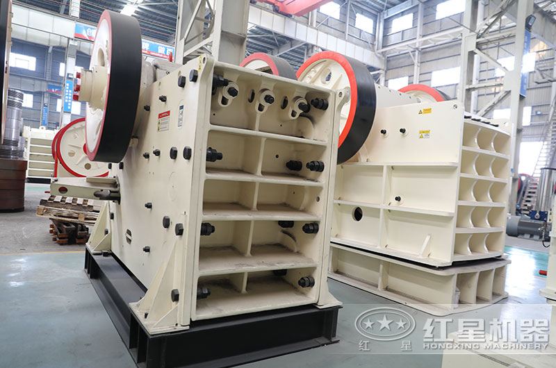 顎式破碎機實拍圖 顎式破碎機實拍圖