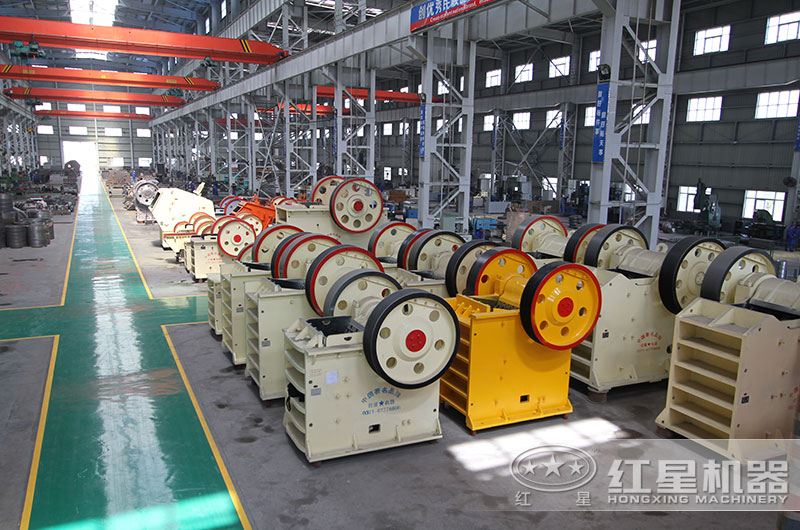 鄂式碎石機(jī) 鄂式碎石機(jī)