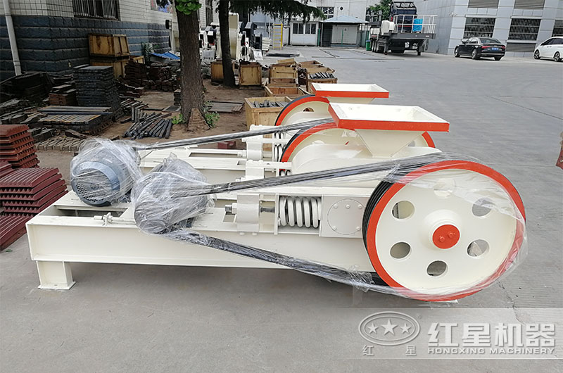 對輥式石子磨砂機(jī) 對輥式石子磨砂機(jī)