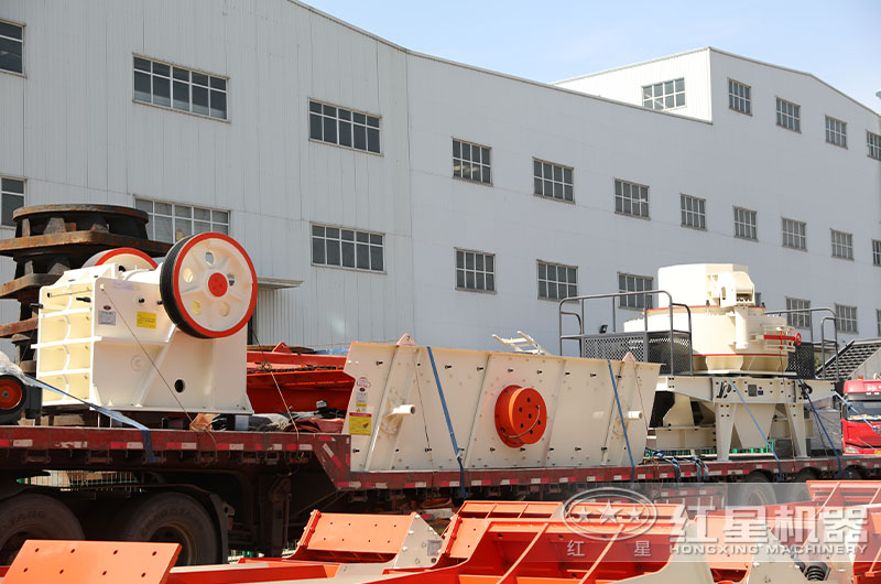 砂石設(shè)備發(fā)貨現(xiàn)場 砂石設(shè)備發(fā)貨現(xiàn)場