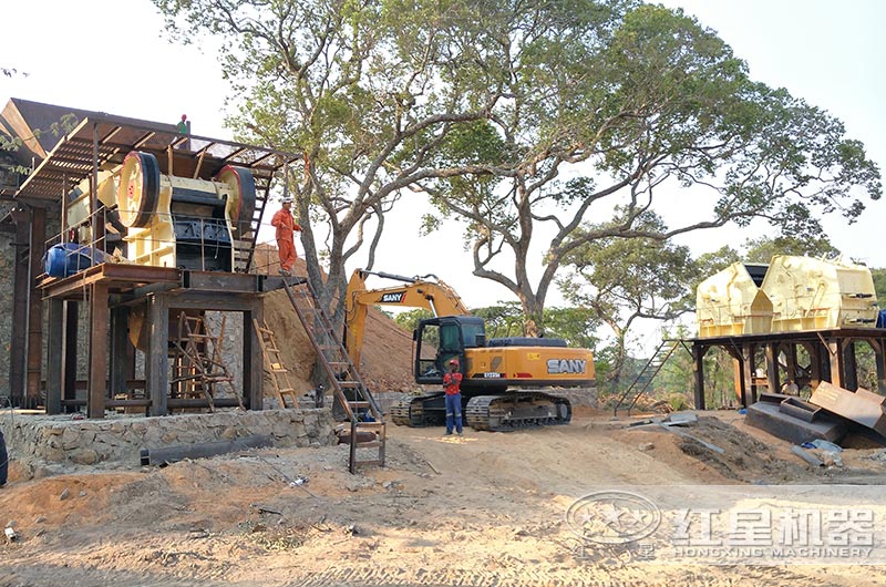 鄂破+反擊破生產(chǎn)線現(xiàn)場(chǎng) 鄂破+反擊破生產(chǎn)線現(xiàn)場(chǎng)