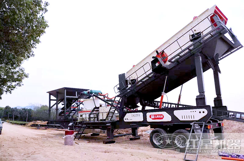 流動(dòng)打砂一體機(jī)作業(yè)現(xiàn)場(chǎng) 流動(dòng)打砂一體機(jī)作業(yè)現(xiàn)場(chǎng)